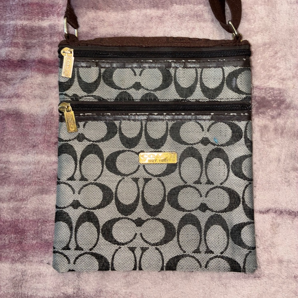 Coach Signature C Crossbody Bag/Purse